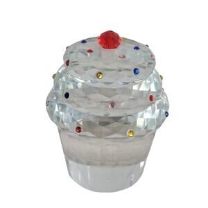 Simon Design Crystal Cupcake Paperweight